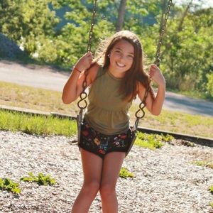 Meet your Posher, Carlee